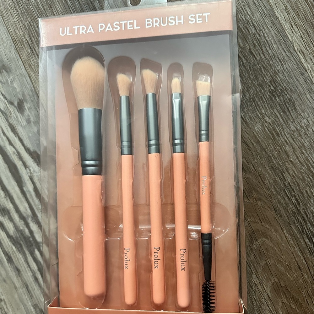 🆕 Makeup Brush set